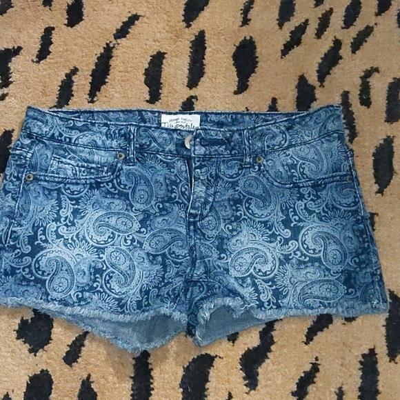 Paisley Print Short Jean Shorts by Aeropostale - Picture 2 of 6